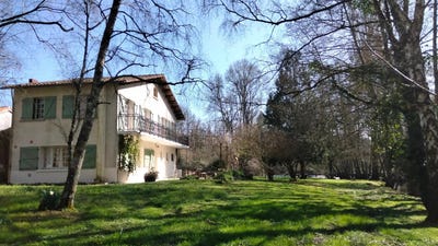 /international/fr/alloue-charente-310106605383/