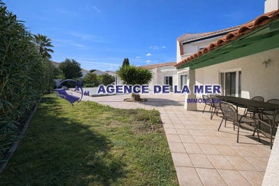/international/fr/la-grande-motte-centre-val-de-loire-310107368222/