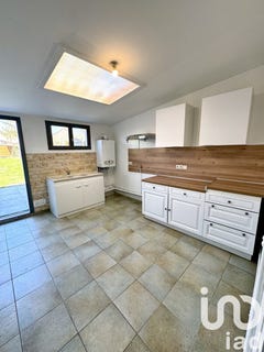 /international/fr/carvin-calais-310098472482/