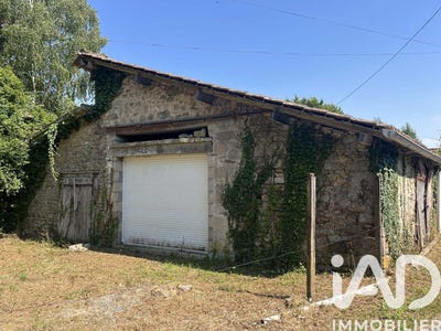 /international/fr/menigoute-charente-310108212151/