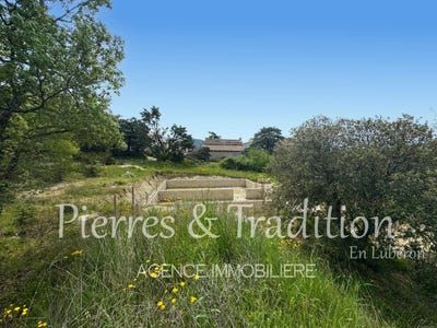 /international/fr/saint-saturnin-les-apt-provence-alpes-cote-d-azur-310099615427/