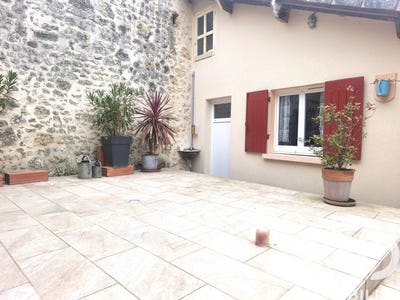 /international/fr/montguyon-charente-310104505969/