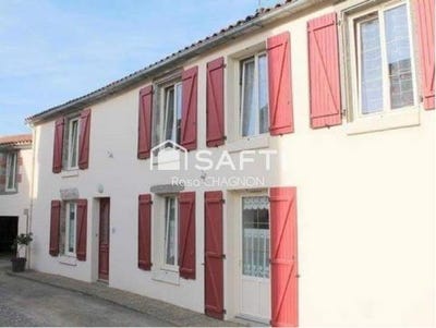 /international/fr/saint-pierre-du-chemin-pays-de-la-loire-310100637076/