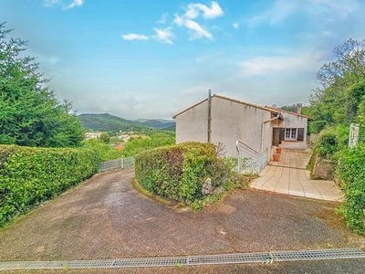 /international/fr/le-bousquet-d-orb-languedoc-roussillon-310102068079/