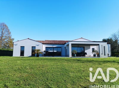 /international/fr/soulignonne-charente-310104280153/