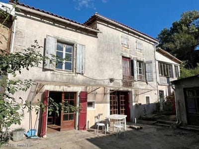 /international/fr/verteuil-sur-charente-charente-310105083214/