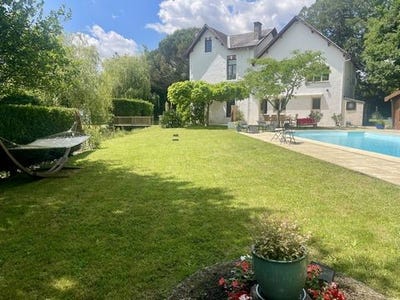 /international/fr/brioux-sur-boutonne-charente-310100702221/?lang=en