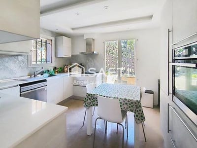 /international/fr/briancon-provence-alpes-cote-d-azur-310119358949/