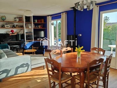 /international/fr/cubzac-les-ponts-aquitaine-310107249251/
