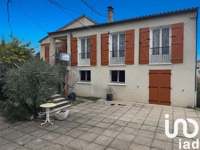 /international/fr/manosque-provence-alpes-cote-d-azur-310097545832/
