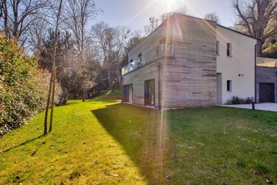 /international/fr/louveciennes-ile-de-france-310099591786/