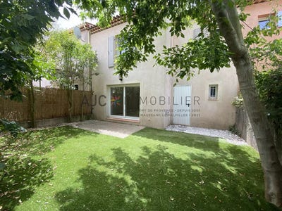/international/fr/saint-remy-de-provence-provence-alpes-cote-d-azur-310109988037/