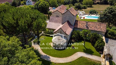 /international/fr/caylus-midi-pyrenees-310101105391/?lang=en