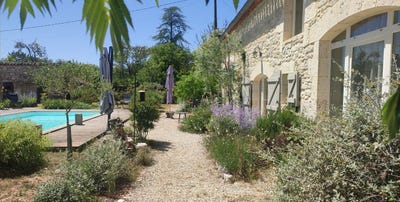 /international/fr/esclauzels-midi-pyrenees-310109022042/?lang=th