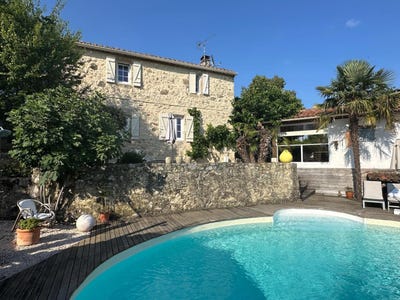 /international/fr/castera-verduzan-midi-pyrenees-310101134803/?lang=it