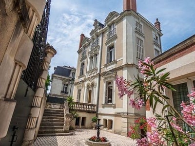 /international/fr/tours-centre-val-de-loire-310101384730/?lang=zh-cn