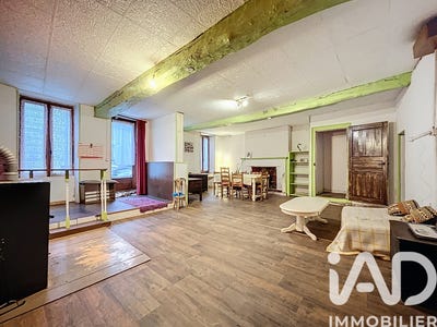/international/fr/courson-les-carrieres-burgundy-310105371187/