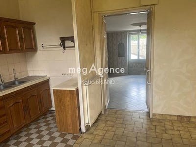 /international/fr/laval-pays-de-la-loire-310108761965/
