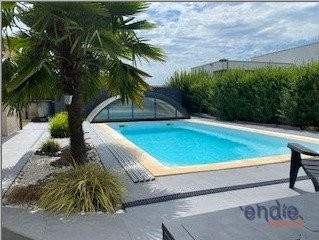 /international/fr/sennecey-les-dijon-burgundy-310098439263/