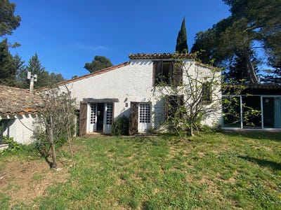/international/fr/villegailhenc-languedoc-roussillon-310107579009/