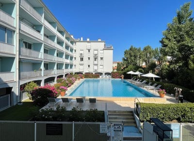 /international/fr/canet-en-roussillon-languedoc-roussillon-310108595867/