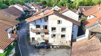 /international/fr/perrignier-rhone-310103248479/