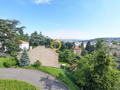 /international/fr/saint-etienne-centre-val-de-loire-310098947760/