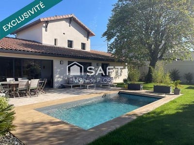 /international/fr/saint-simon-midi-pyrenees-310104804618/