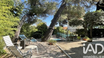 /international/fr/la-garde-provence-alpes-cote-d-azur-310107966914/