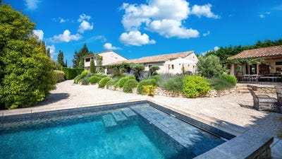 /international/fr/maussane-les-alpilles-hh-15703034-maussane-les-alpilles-provence-alpes-cote-d-azur-310100953424/?lang=en