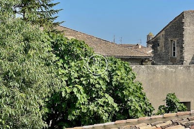 /international/fr/uzes-languedoc-roussillon-310100990157/?lang=zh-cn