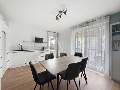 /international/fr/nantes-pays-de-la-loire-310108554788/