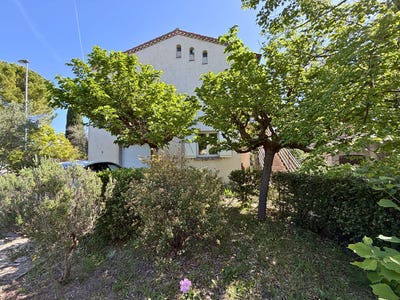 /international/fr/grabels-languedoc-roussillon-310108863557/?lang=th