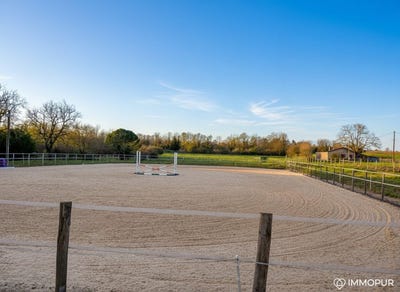 /international/fr/saint-meard-de-gurcon-aquitaine-310108276593/