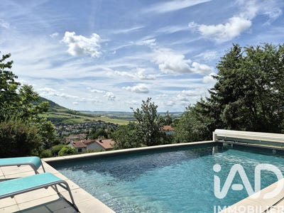 /international/fr/veyre-monton-auvergne-310108483731/
