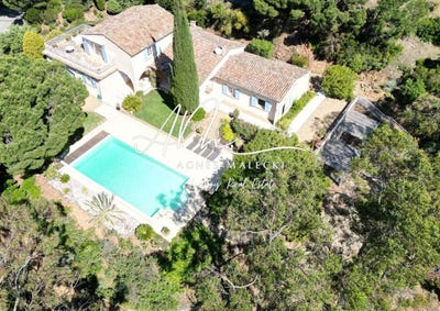 /international/fr/la-croix-valmer-provence-alpes-cote-d-azur-310108466149/