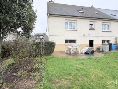 /international/fr/chartres-de-bretagne-brittany-310108973371/