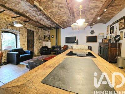 /international/fr/aigueze-languedoc-roussillon-310105894012/
