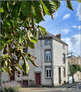 /international/fr/bressuire-charente-310102487243/