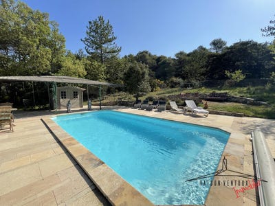 /international/fr/mollans-sur-ouveze-rhone-120092675418/