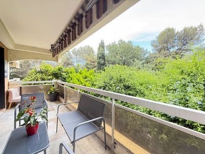 /international/fr/antibes-provence-alpes-cote-d-azur-310100377792/
