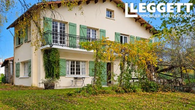 /international/fr/alloue-charente-310103683876/