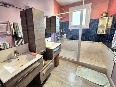 /international/fr/angles-pays-de-la-loire-310099657988/