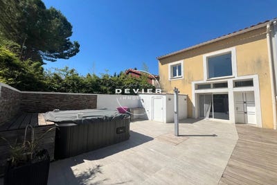 /international/fr/lansargues-languedoc-roussillon-310109179566/