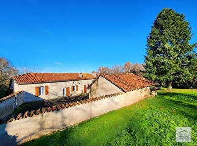 /international/fr/annesse-et-beaulieu-aquitaine-310104632622/