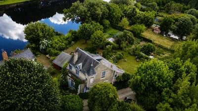 /international/fr/chinon-centre-val-de-loire-310106681535/