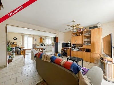 /international/fr/savigne-sur-lathan-centre-val-de-loire-310108187021/