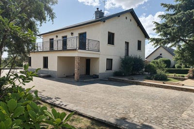 /international/fr/saint-leopardin-d-augy-auvergne-310106188672/