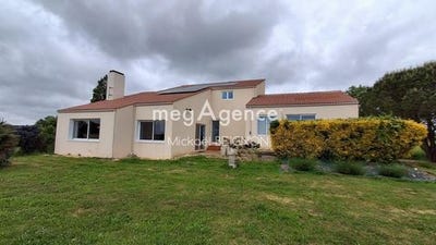 /international/fr/la-jonchere-pays-de-la-loire-120097558605/