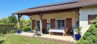 /international/fr/la-chapelle-thecle-burgundy-310108898848/